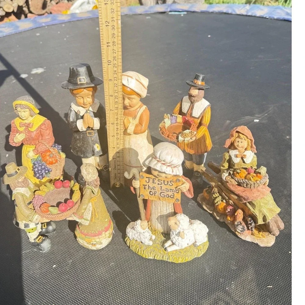 Vintage Style Thanksgiving Pilgrim Harvest Figurine Set‎ Religious Folk Art 7pc